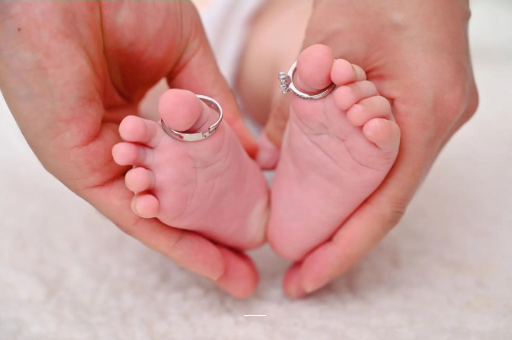 黄石宝宝多大吃辅食